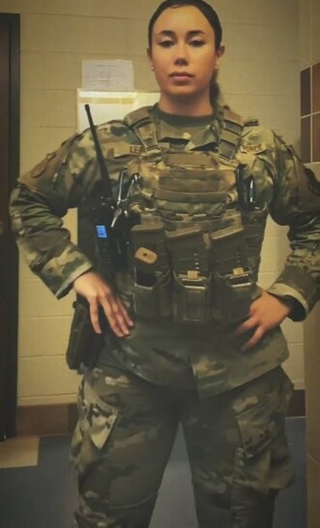 hayla gram schauspielerin top galerie