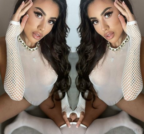 crisdolll schauspielerin nette bilder