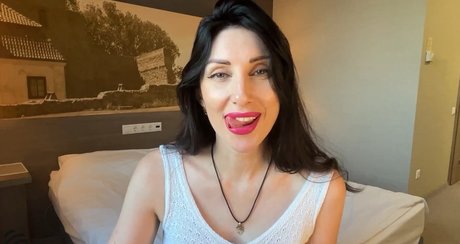 Liza Virgin top exklusive galerie