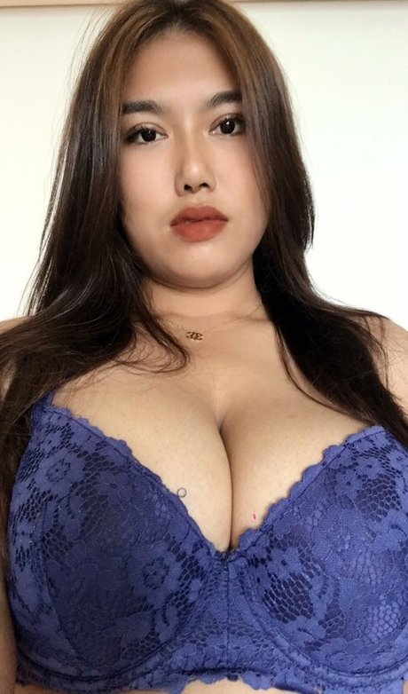 Thanaporn sexy hd galerie