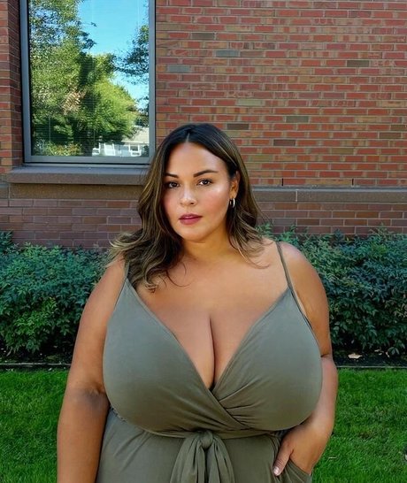 Nicole Denise Johansson perfekte nackte archiv