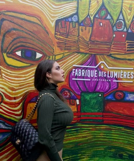 Ylenia Bevelacqua exklusive pornostar galerien