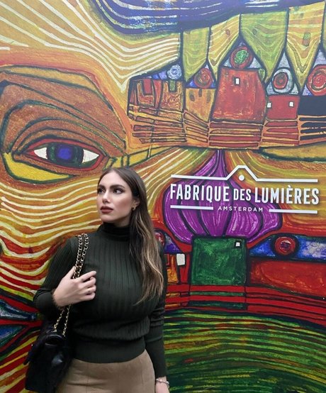 Ylenia Bevelacqua kunst nackte galerie