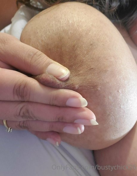 bustychick26 erotische pornostar galerien