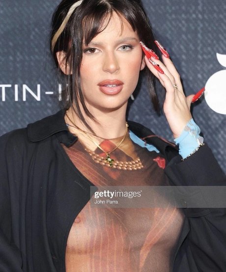 Nathy Peluso beste kunst galerie