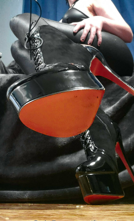 ft gothess schauspielerin nacktheit foto