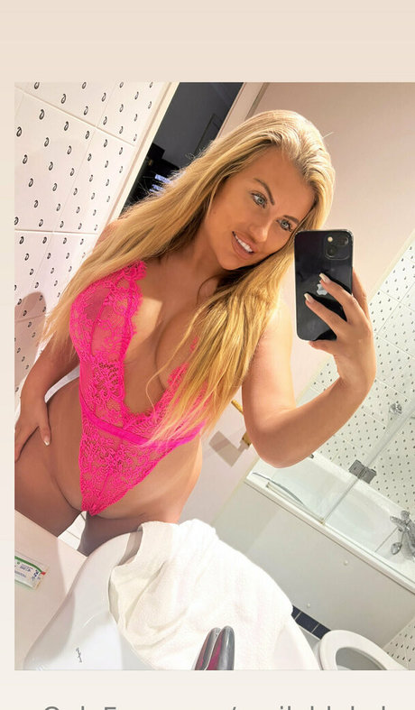 emilyblakebs akt archiv