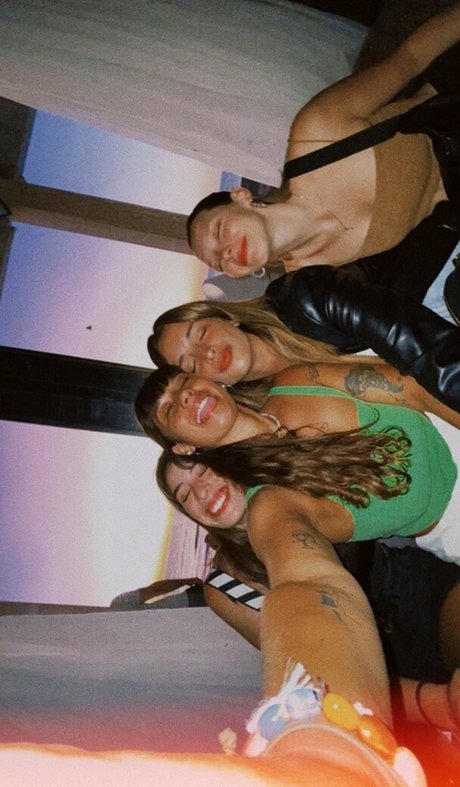 belonly pornostar nacktheit galerien