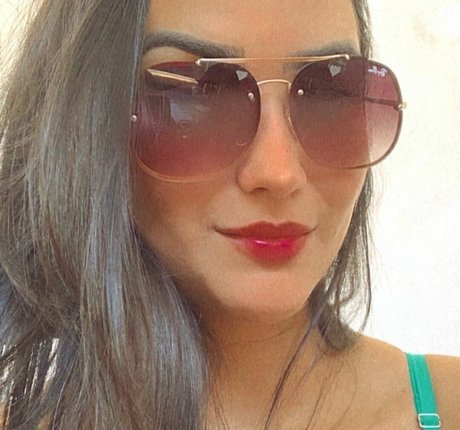 muskel-trans-onlyfans exklusive hübsche galerie