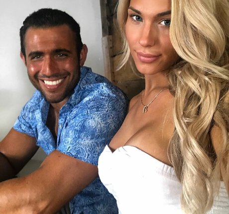 Dezmin Schubel exklusive porno archiv