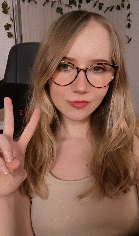 Apollolol erotische kunst galerie