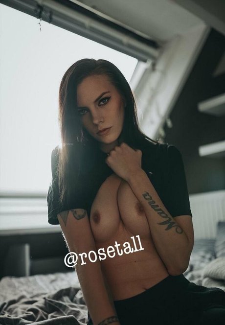 wiickedlotus top nackten archiv