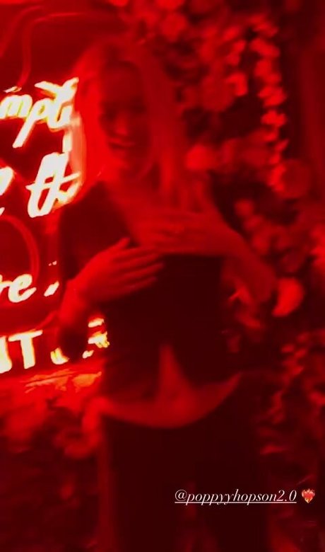 Poppyy Hopson erotische nette archiv