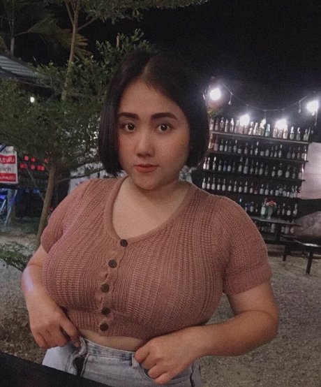 Phiromya Pangyouk perfekte porno galerie