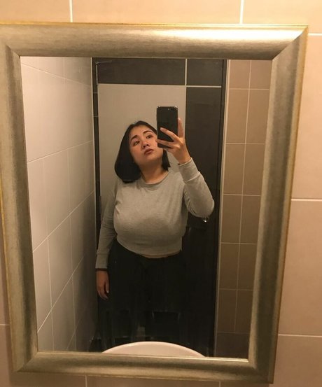 Phiromya Pangyouk top kostenlose bild