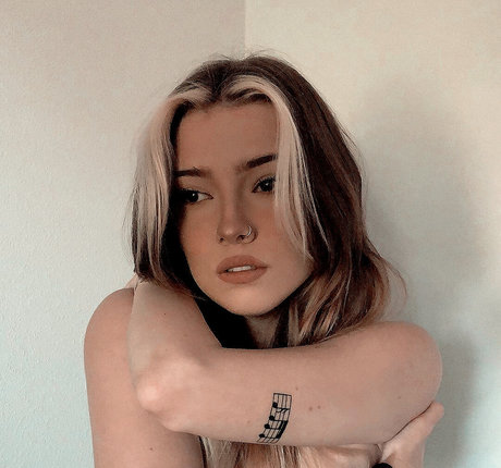 Ohkailno nackt perfekte bilder