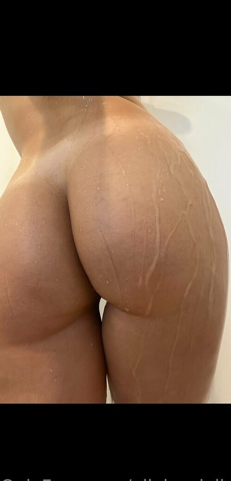 olivia aivilo model nacktheit foto