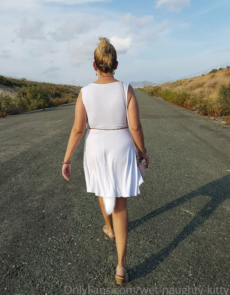 wet naughty kitty pornografische pornostar bilder