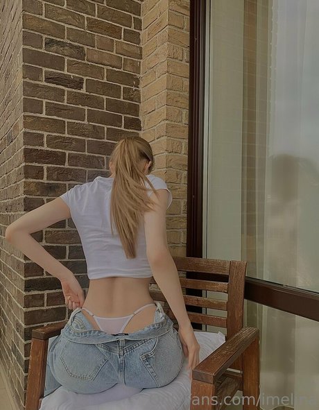 Imelina exklusive porno foto