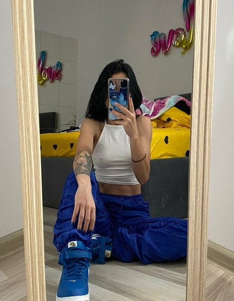 asiatische falsche titten onlyfans nacktheit schöne archiv