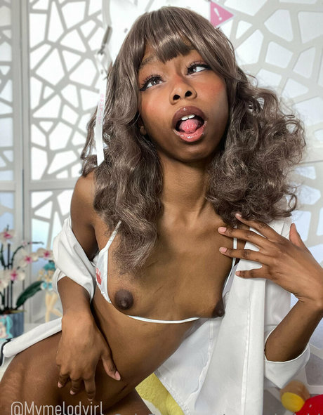 mymelodyirl heiße sexy fotos