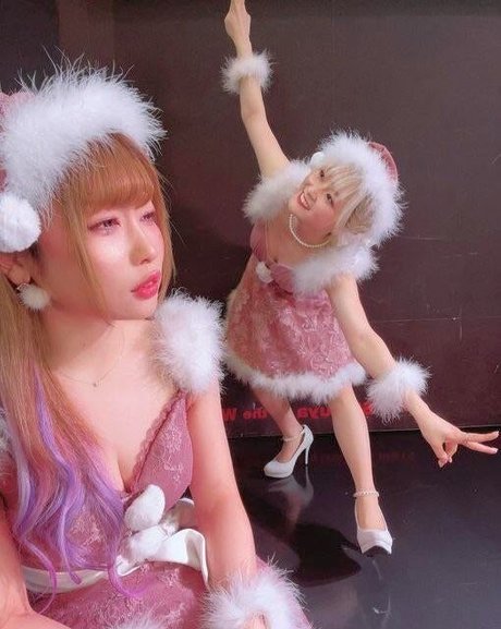 flugbegleiterin onlyfans exklusive hd galerie