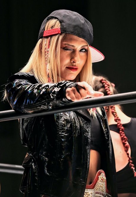 blonde creampie nur fans exklusive bild