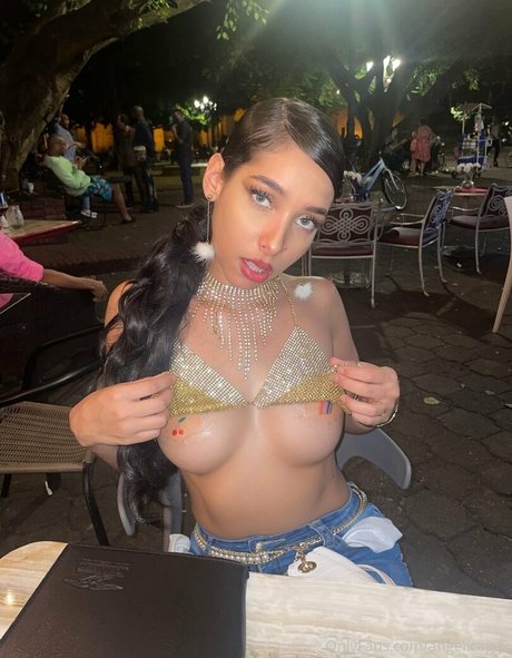 Angelicaggx schauspielerin exklusive bilder