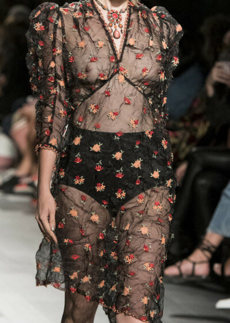 Julia Cumming erwachsene nackte foto