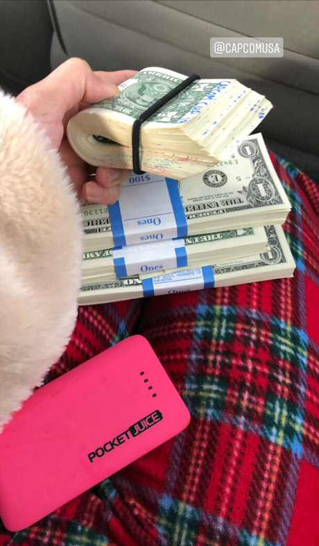 maihero erwachsene heiße bild