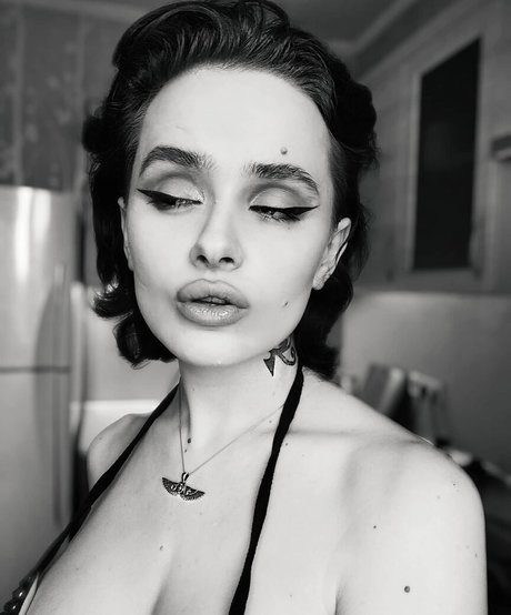 Taliyamilano erotische pornographische bild