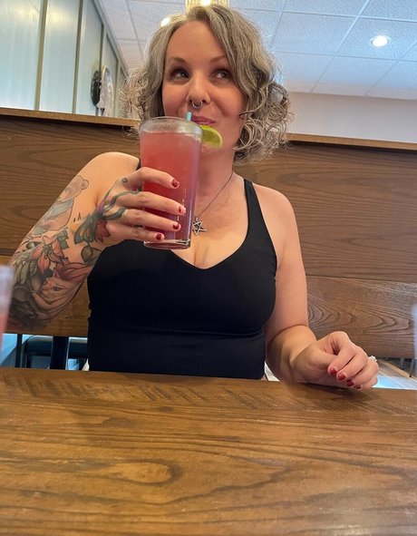 joyoustaylorjoyfree hübsche freie bild