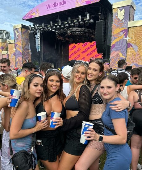 Aimee Rose erwachsene hübsche fotos