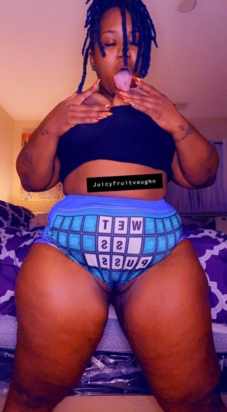 juicyfruitvaughn nacktheit hd fotos