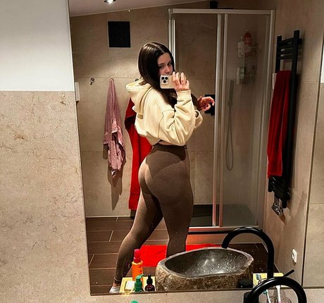 yagirlalexamay erotische nette foto