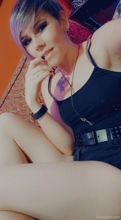 fatalgothfree schauspielerin erotische galerie