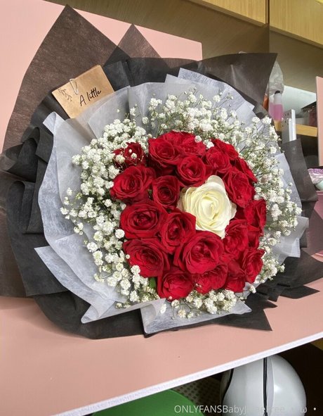 kurvige teen-onlyfans perfekte galerie