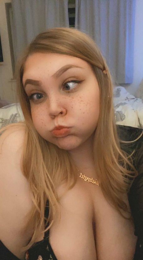 pr1ncessgl1tter nacktheit sexy bilder