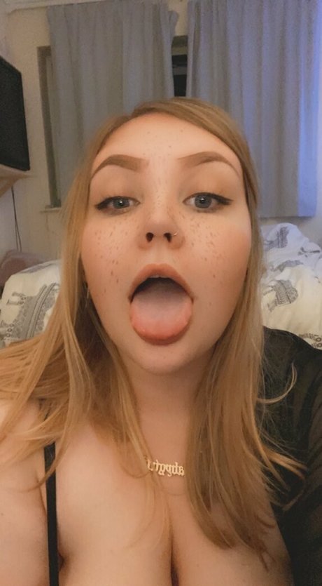 pr1ncessgl1tter xxx galerie