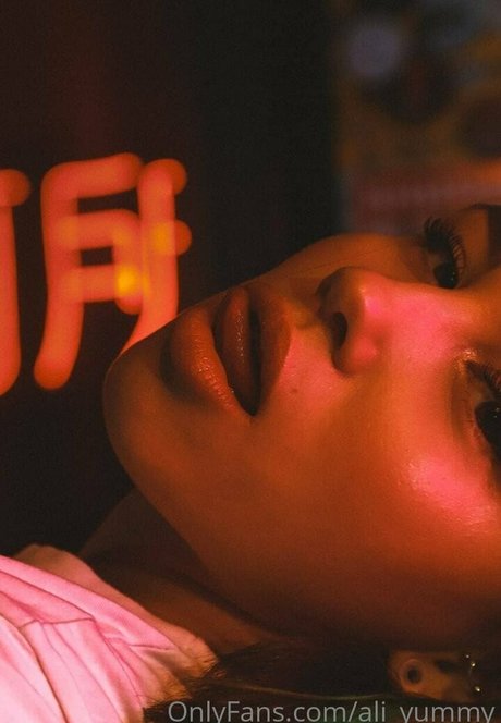 ali yummy nacktheit hübsche galerie