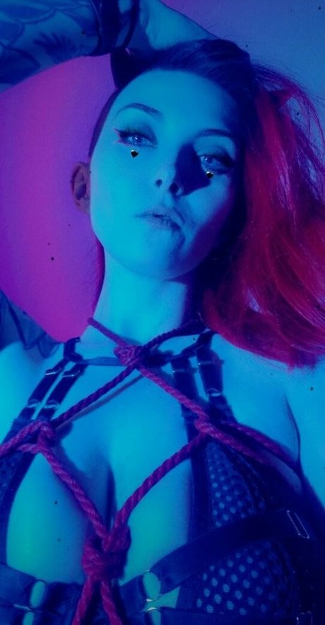 MajestyRedQueen sexy pornostar galerien