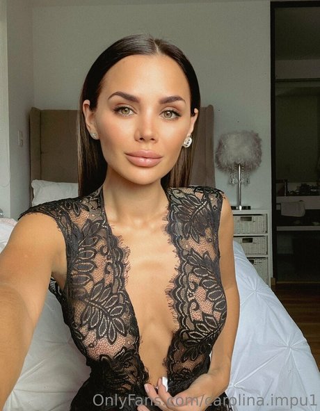 Carolina Impu erotische sexy fotos