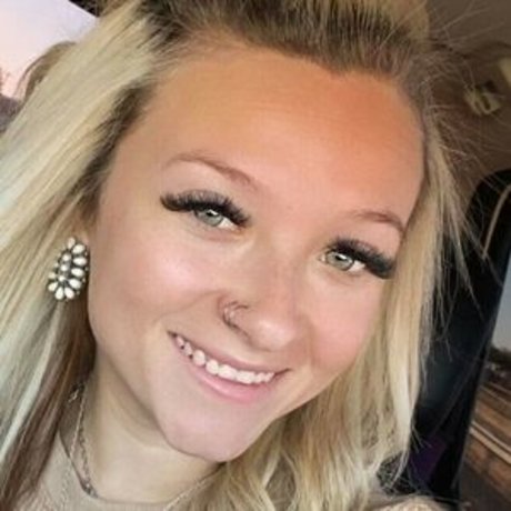 rikki bell erwachsene nackt bild