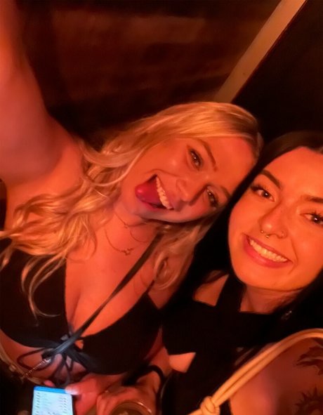 Alyssa K schöne heiße fotos