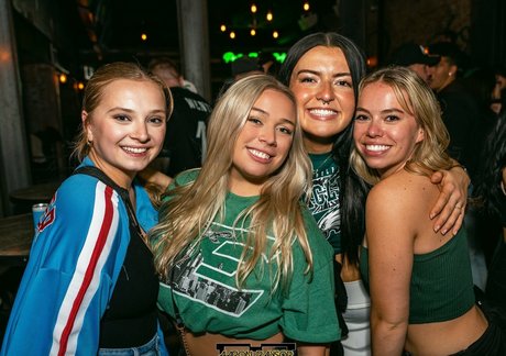 Alyssa K kunst fotos