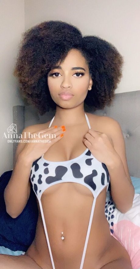 annatv model akt galerie