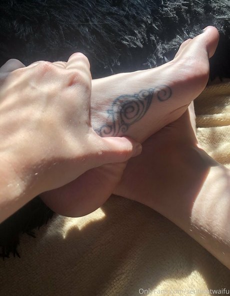 sentientwaifu exklusive porno foto