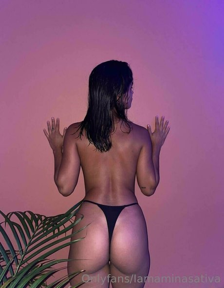 Iamsativaaxo model erotische foto