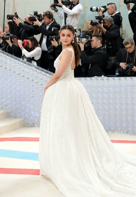 Alia Bhatt perfekte sex bilder