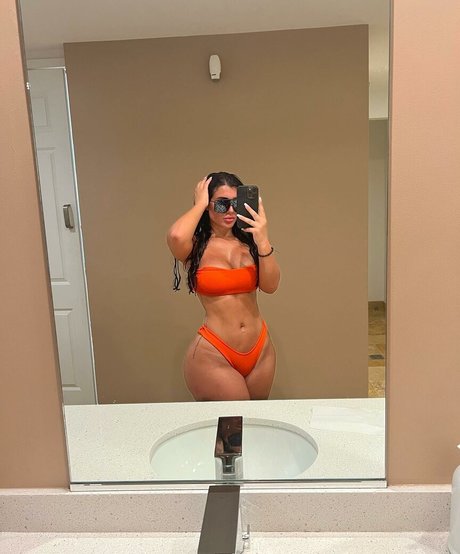 Danielle P pornostar kunst galerie